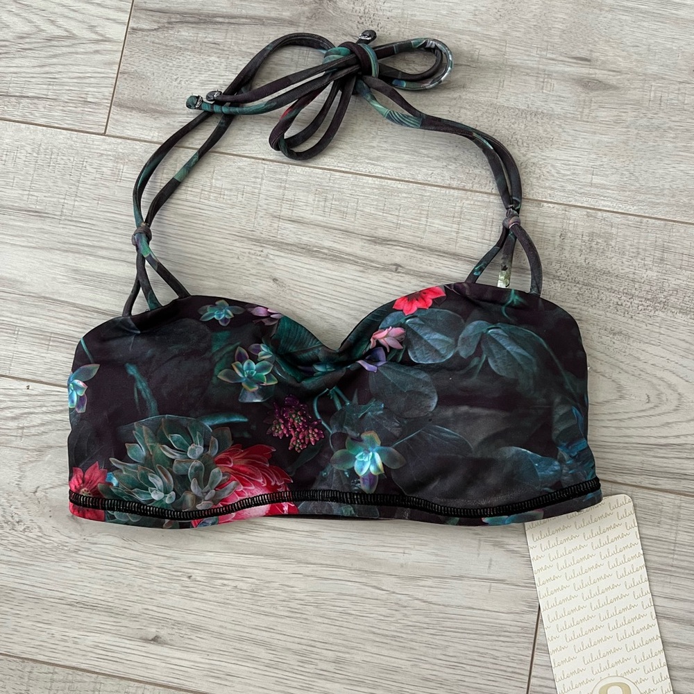 Lululemon Womens Athletic Bra Alight, Size 6, Floral pattern